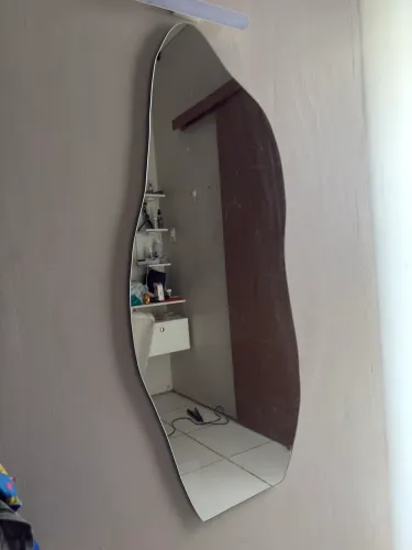 Espelho orgânico lapidado