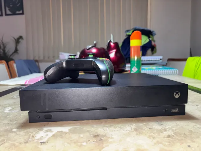 Xbox One X 1 Tb 