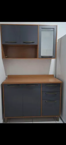 Vendo armário as duas bases completo
