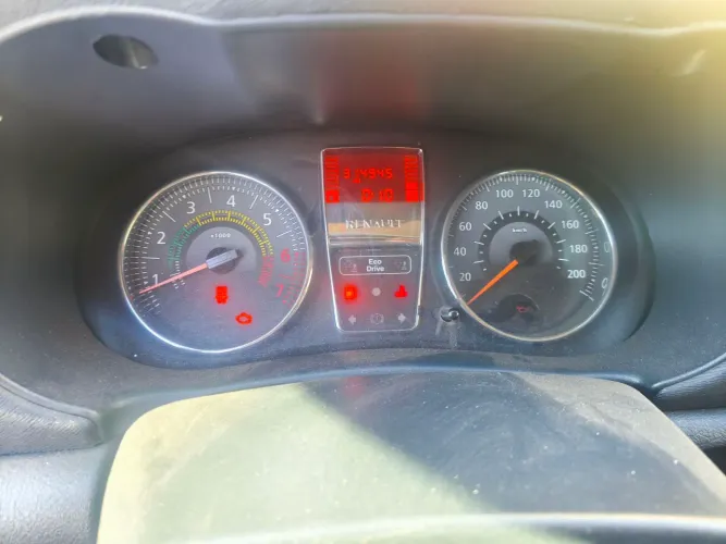 Renault Clio Rn/alize/expr./1.0 Hi-power 16V 5P 2014