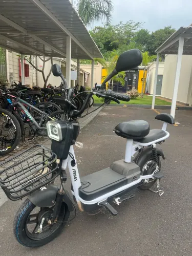 Bicicleta/Scooter elétrica RAVA ER 500