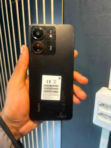REDMI 13C novíssimo 