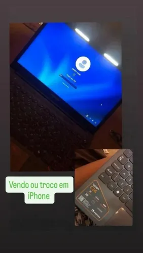 Vendo notebook  novinho ou troco em iphon acompanha caixa e carregador, sem marcas de uso.