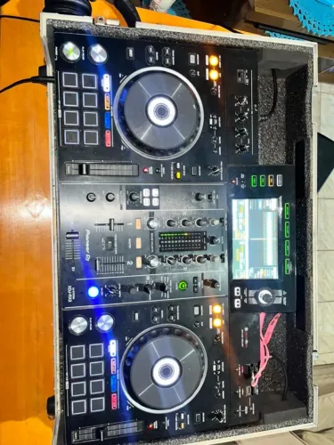 Controladora Pioneer RX2