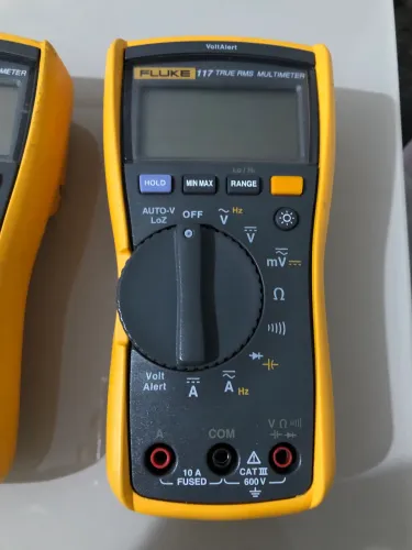 Multímetro fluke 117 seminovo