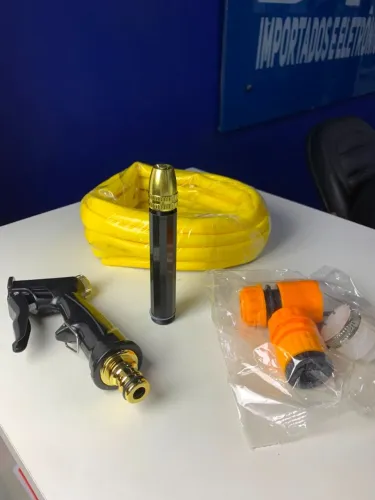 Kit Mangueira de Alta Pressão com Pistola, Bico Regulável e Engate Rápido - Carro e Jardim