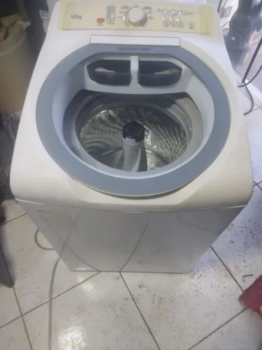 Vende uma máquina Brastemp 12kg
