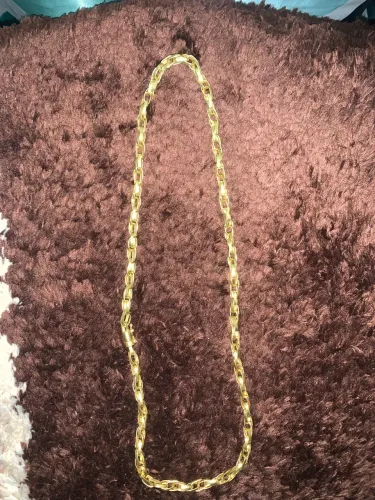 Cordão de moeda antiga com banho de ouro não fica preto pode usa o dia todo