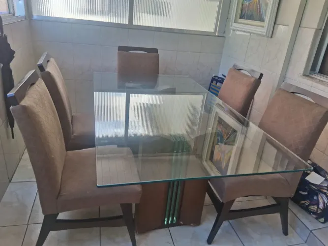 Mesa á venda 