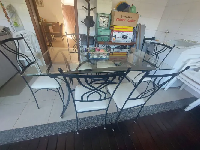 Moro no Rio, os móveis estão em Penedo Itatiaia-RJ