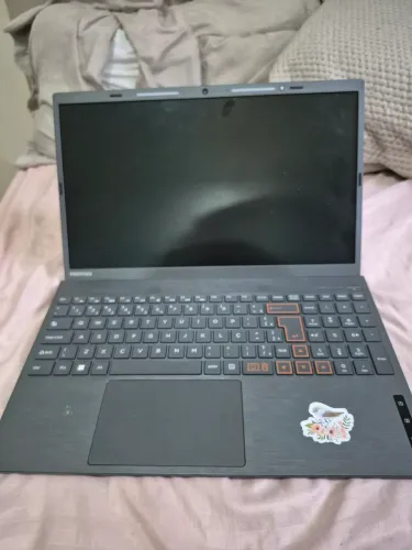 Notebook praticamente novo 850,00