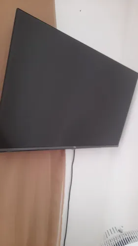 Tv 32 polegada tcl nova 1 mês de uso