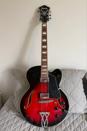Guitarra Ibanez AF75