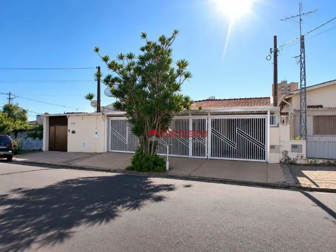 Casa com 3 dormitórios para alugar, 227 m² por R$ 3.970,00/mês - Jardim dos Calegaris - Pa