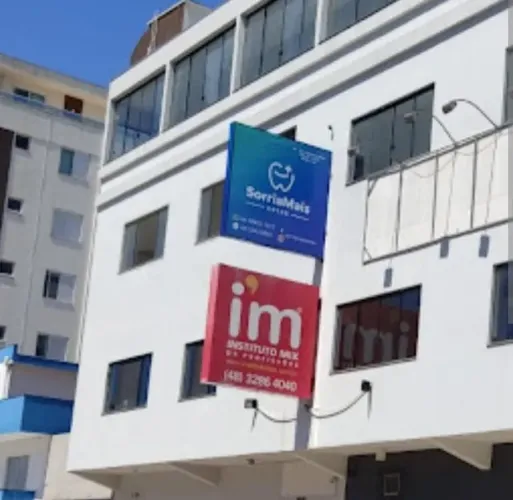 ESTRUTURA METÁLICA PARA OUTDOOR fachada