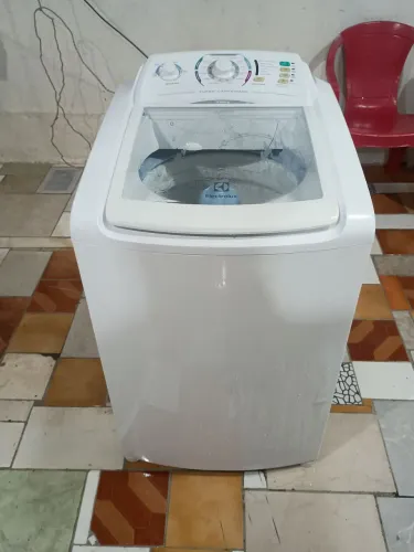 Vendo máquina de lavar roupa Eletrolux 10kg