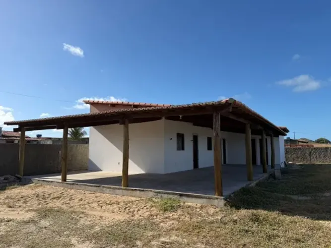 Vende-se casa de praia