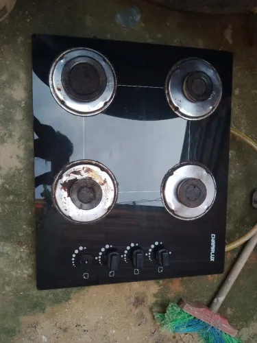 Vendo fogão de mesa só tá sem as grelhas funcionado as 4 bocas normal