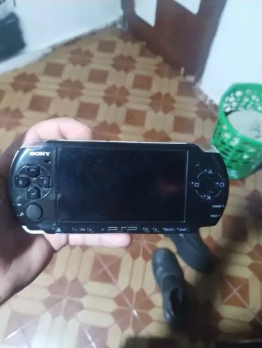 PSP 2000