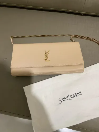 Bolsa clutch saint laurent kate bege