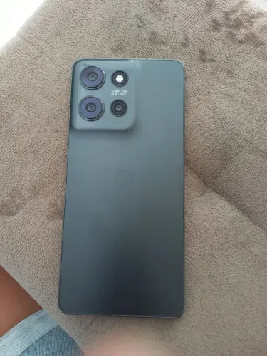 Moto G 75