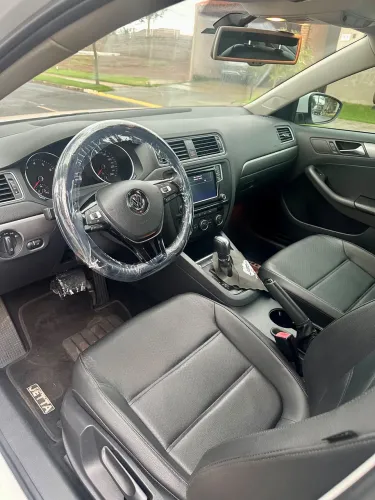 Volkswagen Jetta Comfortline 1.4 TSI 16V 4P Aut. 2016