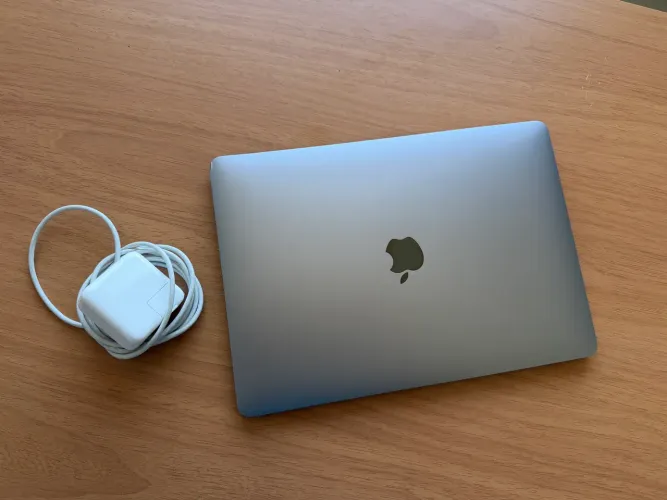 MacBook Air m1 - 256 gb - 8 gb RAM - 35 ciclos - @gbstore071