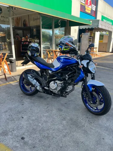 Suzuki Gladius 650 2014