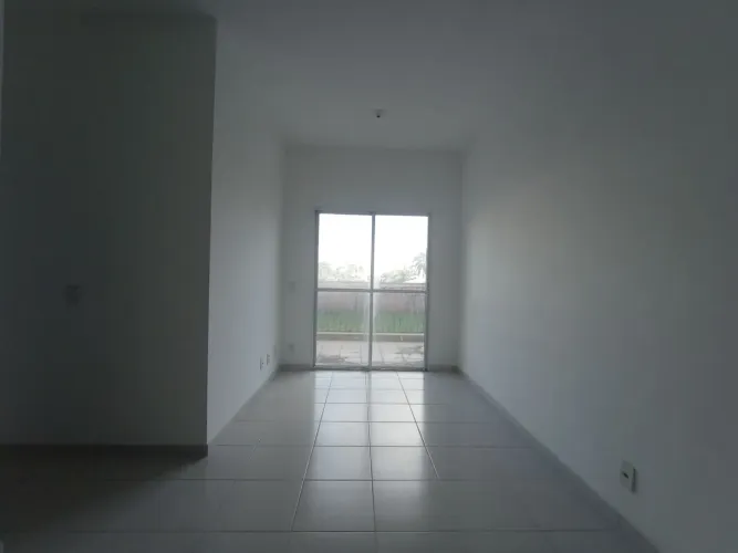 Apartamento terreo (com alma de casa)