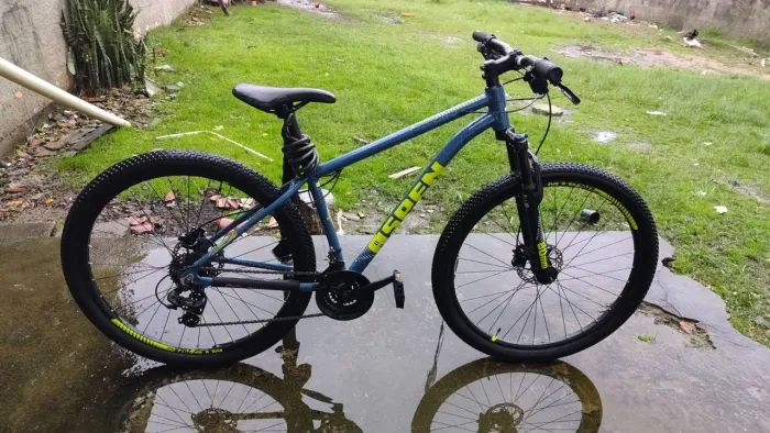Bike Caloi Aspen com suspensão suspensão dianteira hidráulica freios hidráulica