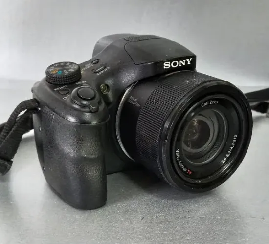 Camera Digital Sony DSC HX400V ( 20.4mp / gps / 50x Zoom Ótico / Carl Zeiss Vario Sonnar T
