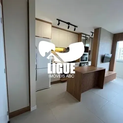 Apartamento semimobiliado na Vila Curuça