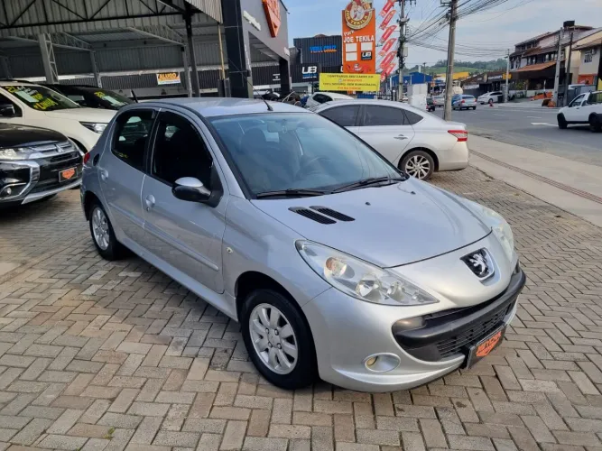 Peugeot 207 XR Sport 1.4 Flex 8V 5P 2010