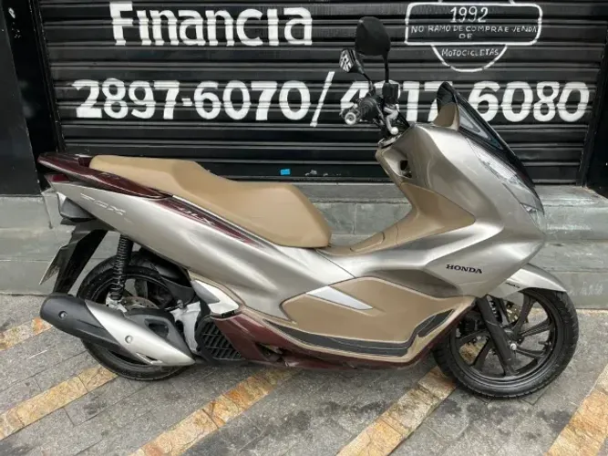 Honda PCX 150 DLX 2022 - 33.000 km