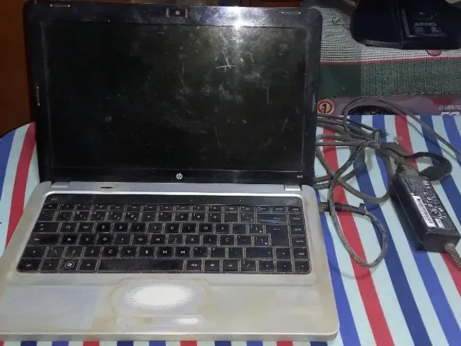 Notebook para conserto ou retirada de peças