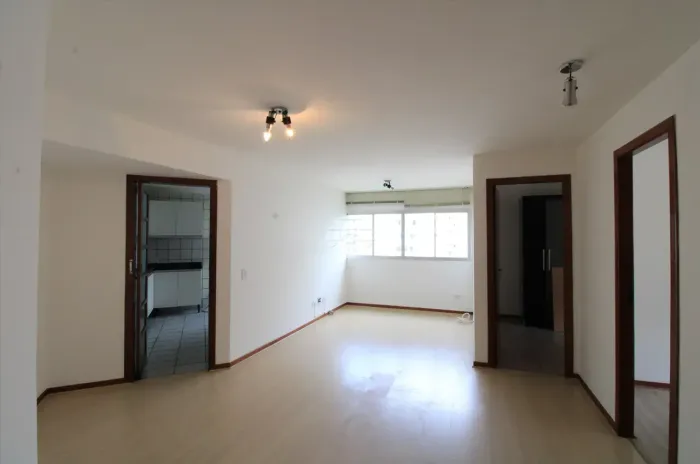 Apartamento com 1 Suíte, 2 Quartos e 1 Vaga de Garagem no Bigorrilho (de 630.000 por 530.0
