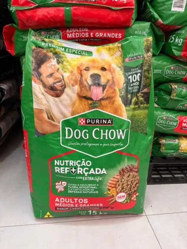 Dog Chow - Carne e frango - 15kg - Raças médios e grandes