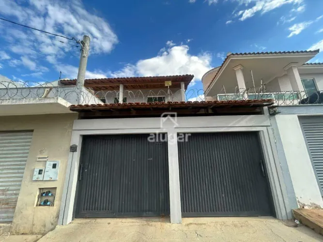 Casa para alugar, 4 quartos, 1 suíte, 2 vagas, Panorama II - Montes Claros/MG - R$ 2.200,0