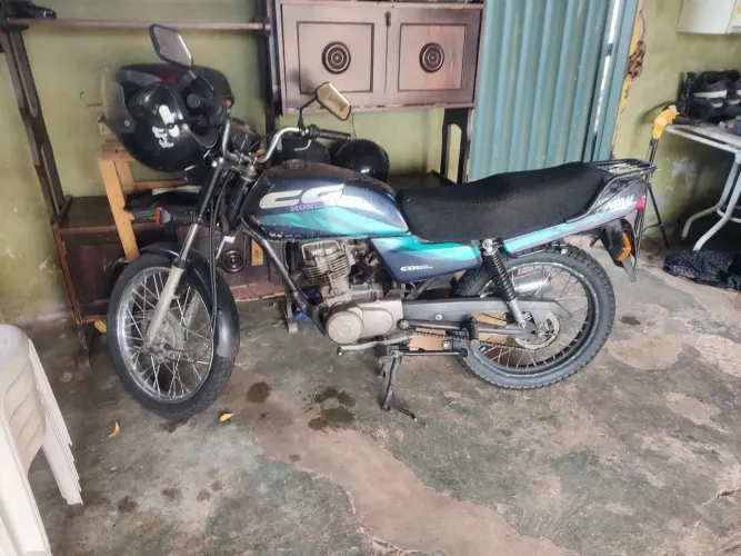 Vendo Honda today ano 2003 modelo 2004 125 cilindradas