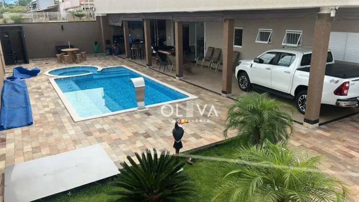 Rancho com 3 dormitórios à venda por R$ 950.000,00 - Zona Rural - Icém/SP