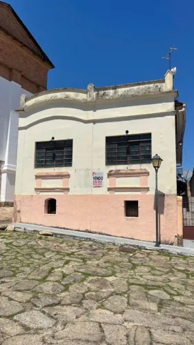 Sobrado - Praça Dr. Tasso de Camargo - Setor Central - Goiás Velho
