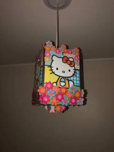Lustre Hello Kitty   110v - 220v (luminária) ZWHZ R$ 70,00  Ramiro  ZWHZ 11 9. * (W