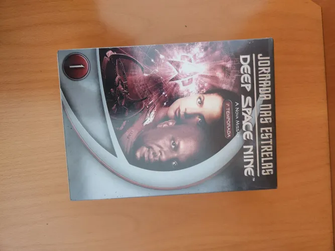 Kit 6 DVDs "Jornada nas Estrelas Deep Space Nine" 1a temporada (lacrado)