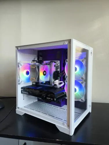 Ryzen 5 5500 com Rx 6600 XT (em até 12x)