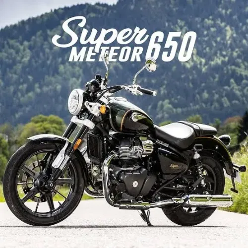 Royal Enfield Super Meteor 650 Interstellar Green / Ano: 2026