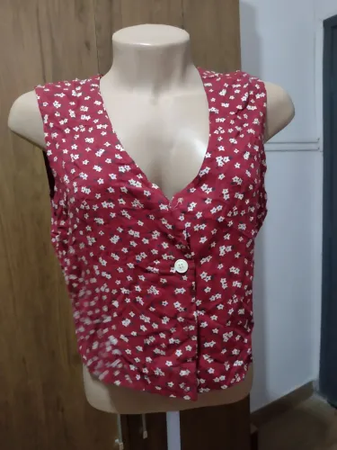 Lote de roupas para brechó