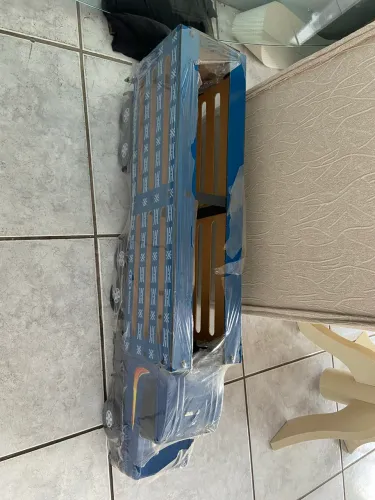 Brinquedo caminhão