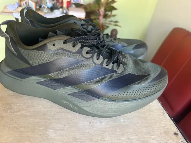 Tênis de Corrida Adizero