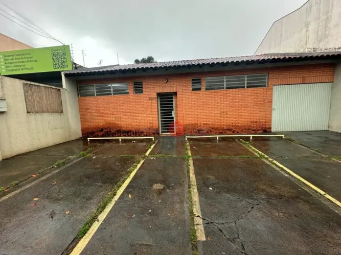 Avenida Maringá - Comercial