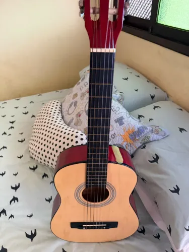 Violão Infantil Vermelho (Novinho, Pouco Uso)